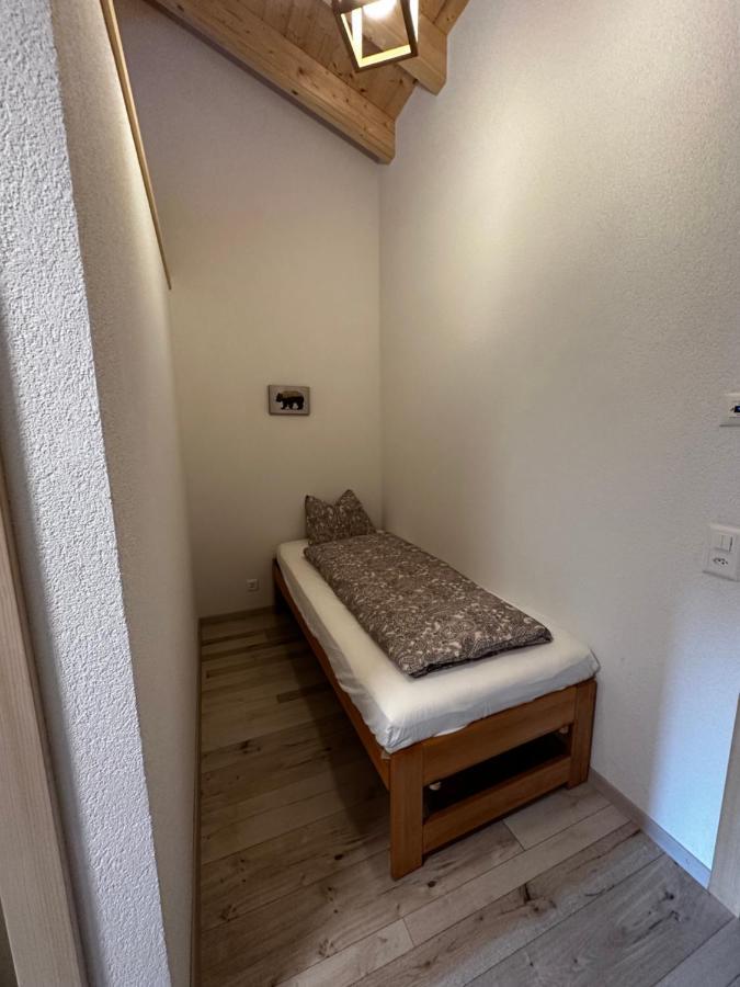 Chambres D'Hotes Les Louettes A Sapinhaut Canton Du Valais Saxon Exterior foto